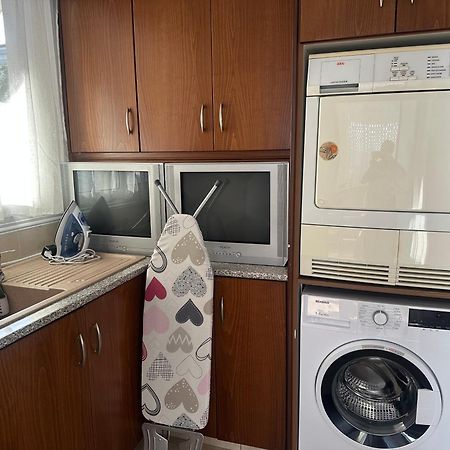 Villa Andy-350 M From The Beach 라르나카 외부 사진