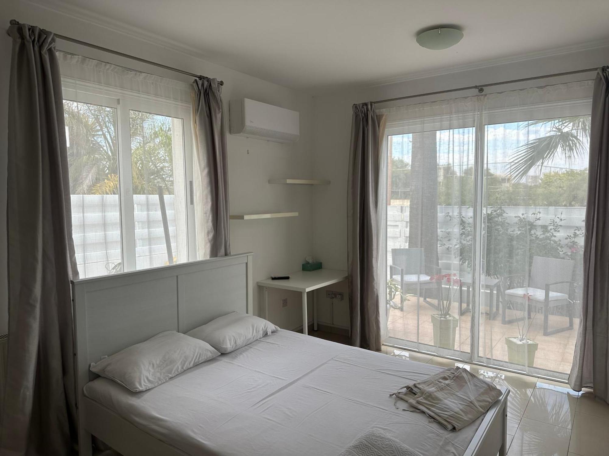 Villa Andy-350 M From The Beach 라르나카 외부 사진